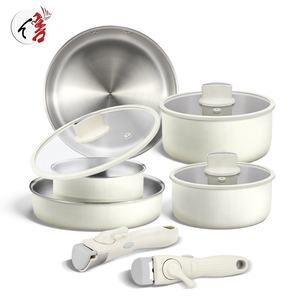 Batterie de cuisine antiadhésive <span class=keywords><strong>poignée</strong></span> détachable/<span class=keywords><strong>amovible</strong></span> 10 pièces ensemble de casseroles et poêles en acier inoxydable à induction de cuisine - Product Image 1