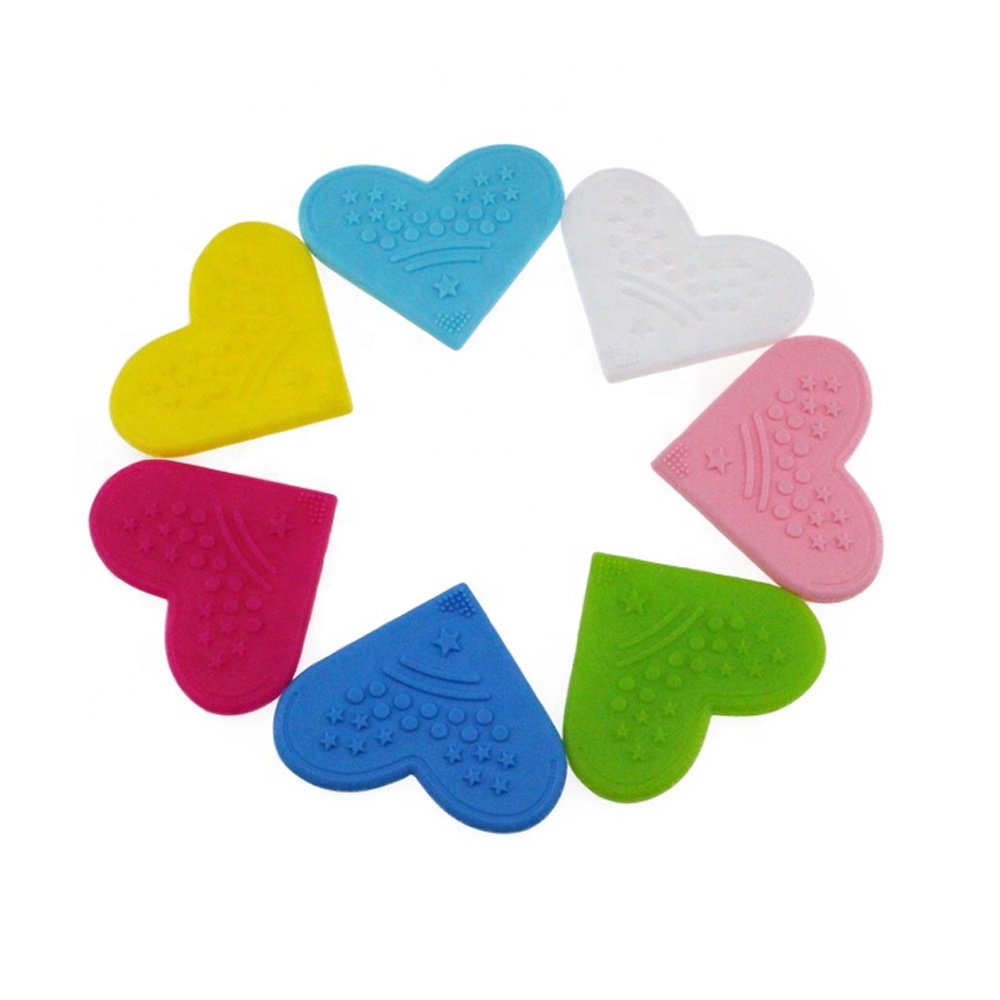 Factory custom NEW Design food grade BPA free baby silicone corner teether for baby bibs