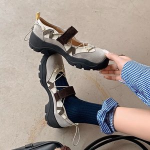 <span class=keywords><strong>Scarpe</strong></span> Mary Jane Retrò <span class=keywords><strong>con</strong></span> <span class=keywords><strong>Velcro</strong></span> e Suola Spessa, Nuova Collezione Autunno 2025, Sneakers Funzionali Stile Ballerina <span class=keywords><strong>con</strong></span> Tomaia in PU - Product Image 2