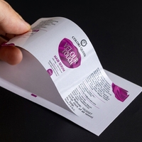 Étiquettes autocollantes personnalisées en forme sur mesure, laminées, imperméables, résistantes à l'huile, en rouleau, avec logo personnalisé