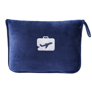 Großhandel Custom Embroidered Print Logo Name 2 in 1 Auto Reiß verschluss tasche Travel Neck Kissen Decke Set mit Flanell Fleece Decke in - Product Image 5