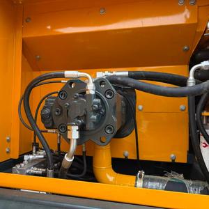 Excavatrice sur chenilles hydraulique Hyundai R220LC-9 d'occasion, 22 tonnes, godet de 1,0 m, 110 kW, économique, coréenne, faible entretien, facile - Product Image 5