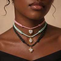 Collier ras du cou superposé avec pendentif cœur et goutte d'eau en pierre transparente, serti d'or festonné, motif nœud, cadeau bijou pour femme