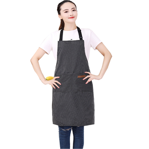 Delantal Personalizado para Mujeres Profesionales de la Cocina, Elegante, Ajustado, de Popelina, Duradero, de Polialgodón a Rayas, con Protección Avanzada contra Manchas - Product Image 3