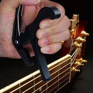 Capo ajustable de aluminio para guitarra, acabado negro, accesorio para instrumentos de cuerda de guitarra acústica - Product Image 2