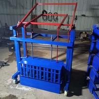 Machine manuelle de fabrication de briques de terre compactée emboîtables pour pavés en Zambie