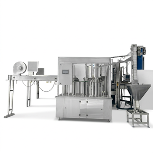 Machine de remplissage et de bouchage automatique pneumatique de boissons, contrôle PLC, moteur, cuve sous pression, 40 BPM, haute précision, économie d'énergie pour - Product Image 1
