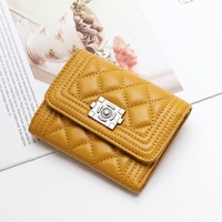 Cuir de mouton ultra-mince haut de gamme pour femmes petit pour portefeuille de style trois plis avec matériau de doublure de porte-monnaie en diamant