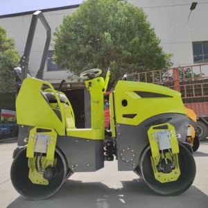 Compacteur hydraulique OEM à roues de 1,5 tonne pour travaux routiers, avec moteur central, en promotion - Product Image 6
