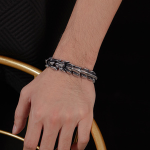 Luxe Argent Plaqué En Acier Inoxydable <span class=keywords><strong>Quille</strong></span> Bracelet Unisexe Punk Dragon Chaîne Cubain Lien Os <span class=keywords><strong>Nordique</strong></span> Viking Bijoux Anniversaire - Product Image 4