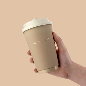 Vaso de café desechable de doble pared de 8/12/16 onzas, personalizado, ecológico, reciclable, color nude, con estampado de lámina en oro rosa, tacto suave, de papel. - Product Image 3
