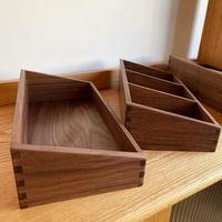 Boîte de rangement personnalisée en noyer noir, plateau de rangement à compartiments en bois massif, organisateur fait main, boîte à mortaises et tenons