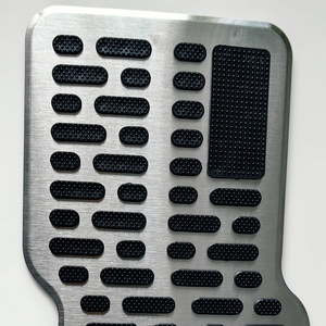 Venta al por mayor alfombrilla de coche de metal placa de acero de hierro Pedal de pie de coche - Product Image 5
