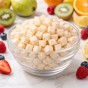 Cubes de goyave blanche lyophilisés végétariens de qualité supérieure, doux, naturels, sains, croustillants, en vrac, prêts à consommer - Product Image 1