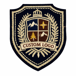 Parches Bordados Personalizados de Alta Definición con Gancho y Bucle para Arneses de Perro, Gorras de Camionero, Bolsas de Gimnasio y Uso en Exteriores - Product Image 4