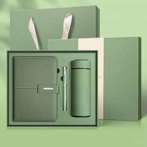 Set de Regalo Ejecutivo de Lujo A5 con Agenda, Botella, Cuaderno de Cuero PU Personalizable, Bolígrafo, Taza Térmica y USB - Product Image 3