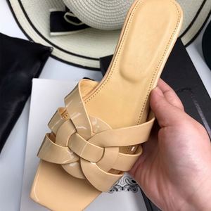 Y Home Pantoufles plates en cuir Tissage d'été pour femmes Joker Chaussures plates Drag Sandales et pantoufles grande taille. - Product Image 4