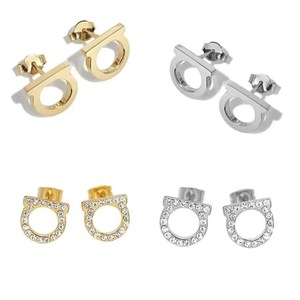 Pendientes de Acero Inoxidable EH537 con <span class=keywords><strong>Letra</strong></span> "D" y Diamantes, Hipoalergénicos y Resistentes a la Decoloración, Aptos para Hombres y Mujeres - Product Image 1