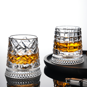 Bicchiere da Shot in Vetro di Lusso Leggero e di Alto Valore, Design con Fondo Rotante e Funzione Decompressione per Whisky - Product Image 5