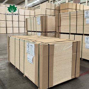<span class=keywords><strong>Panneau</strong></span> sandwich <span class=keywords><strong>OSB</strong></span> 18 mm 22 mm OSB2 OSB3, <span class=keywords><strong>isolation</strong></span>, anti-termites, résistant à l'humidité, imperméable, <span class=keywords><strong>OSB</strong></span> pour le marché européen - Product Image 2