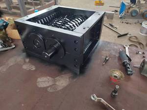 Proveedor de fábrica Trituradora de papel de cartón de plástico y metal de doble eje Trituradora de madera Trituradora Caja de cuchillos - Product Image 4