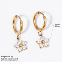 Anting-anting Hoop Bunga Trendy Berlapis Emas CLIORO dari Baja Anti Karat, dengan Liontin Bunga Cubic Zirconia untuk Wanita