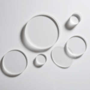 أداء عالي في نقل الضوء للوح الكوارتز الدائري للمختبرات، لوح كوارتز شفاف - Product Image 1