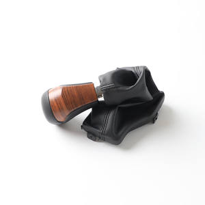 Funda de cuero plegable para palanca de cambio de marchas de coche, estilo lujoso para Toyota Highlander - Product Image 5