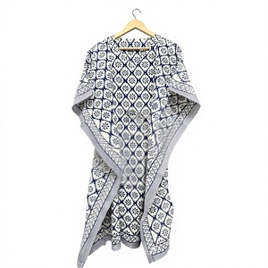Robe Kaftan Longue Ample Bohème Florale Bleue et Blanche Premium pour Femme – Tenue de Détente Élégante pour Soirées et Nuits – Été Automne 100% Coton - Product Image 1