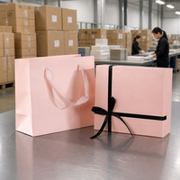 Set Elegante Leabon di Scatola e Borsa Regalo in Carta Rosa Pallido con Fiocco in Nastro di Raso Nero, Scatola in Cartone e Borsa Regalo in Carta, Vendita all'Ingrosso