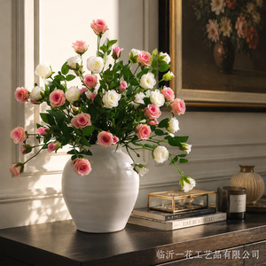ดอกกุหลาบประดิษฐ์ยี่ห้อ Yihua ช่อดอกไม้ผ้าไหมตกแต่งบ้านสไตล์โมเดิร์น - Product Image 4