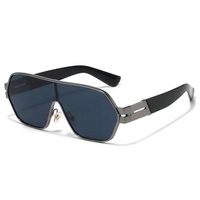 Lunettes de soleil Y2K enveloppantes pour femmes, de marque de luxe, style punk, pour hommes, monture creuse unique, verres dégradés, tendance