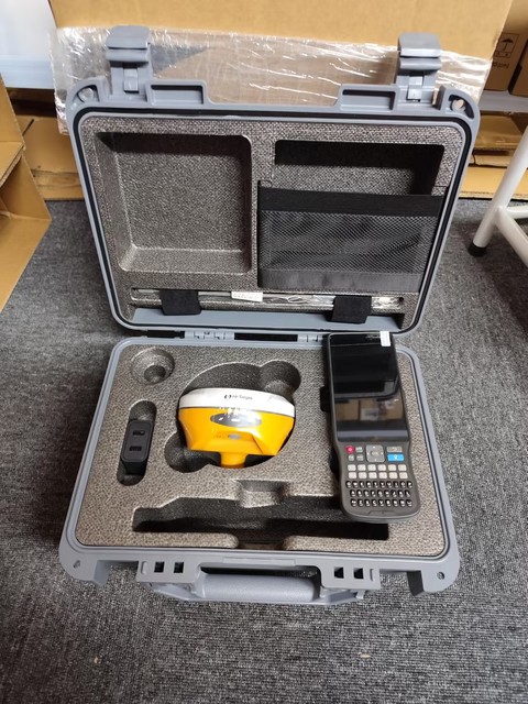New Generation IMU RTK 1408 Channels Hi-Target V500 Gnss RTK Receiver with AR Stake Out