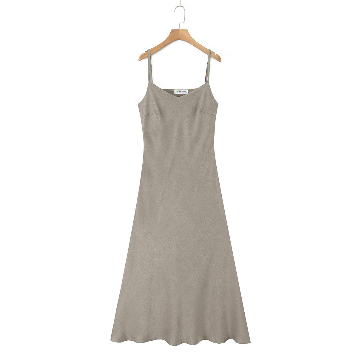 ชุดเดรสทรงสลิปสำหรับใส่กับชาและกาแฟ