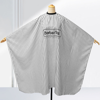 BARBERMAX Capes de Barbier Personnalisées en Polyester Pongee Blanc avec Logo sur Mesure, Taille Ajustable par Boutons-Pression, Antistatiques et Confortables – Vente en Gros Direct Usine