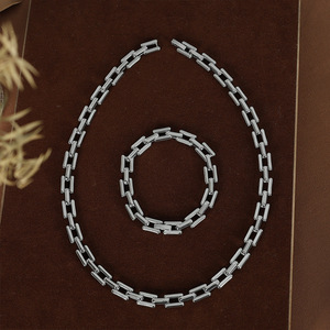 Conjunto de Collar y Pulsera de Cadena Entrelazada Cuadrada de Acero Inoxidable, Joyería Versátil al por Mayor - Product Image 5