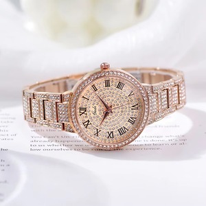 Montre de Luxe pour Femme en Alliage de Diamant Léger à Grand Cadran, Idéale pour l'Extérieur, les Affaires et le Travail, Mouvement Quartz - Product Image 4