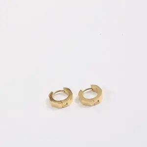 Fenny 18K PVD Plated Dainty Geometric Hexagon Huggie Earring Ready To Ship Wholesale Stainless Steel Ladies Jewelry