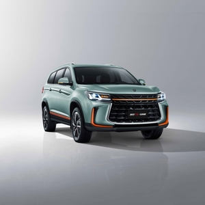 Nuevo Dongfeng Forthing T5L 2026, SUV de <span class=keywords><strong>7</strong></span> <span class=keywords><strong>Plazas</strong></span>, Interior de Lujo en Cuero, Motor de Gasolina 1.5-2.0L, 200-300Nm - Product Image 1