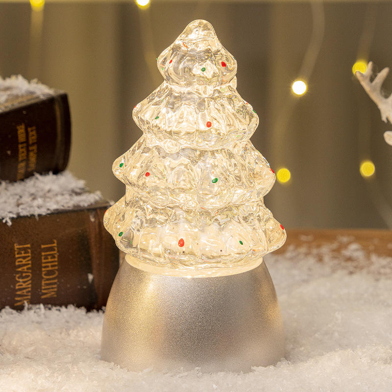 ต้นไม้สีขาวด้านล่างสีเงิน2025