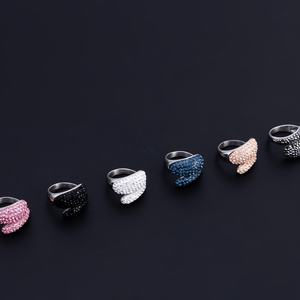 Anillo de Bisutería para Mujer, Joyería de Acero Inoxidable con Circonitas Multicolores, Regalos de Moda al por Mayor, Hecho en China - Product Image 1