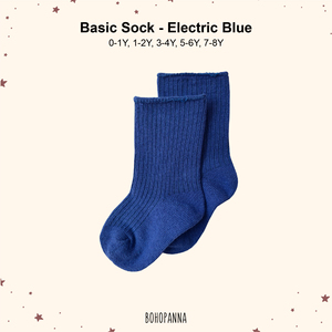 Calcetines suaves de color azul eléctrico para bebés pequeños que brindan comodidad ligera, materiales transpirables y un ajuste seguro en todo momento. - Product Image 1
