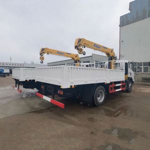 Camion-grue Sinotruk de 6,3 tonnes avec benne de 5,5 m pour la transplantation d'arbres en pépinière - Product Image 3