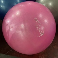 Ballon de Pilates et de yoga en PVC bleu de 23 cm avec logo personnalisé imprimé