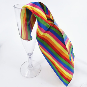 G0580 Verre à vin changeant de couleur - King Magic - Accessoires de magie pour spectacles de festival - Vente en gros fabricant - Product Image 4