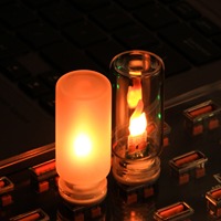 Lampe d'ambiance décorative à LED en verre USB 5V avec effet de flamme vacillante pour l'intérieur de la voiture, la maison et l'ambiance de Noël