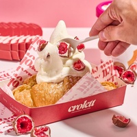 Plateau alimentaire en papier personnalisé Boîtes à frites jetables résistantes à l'huile pour le poulet, les frites, les pépites de poulet, les collations, les gaufres aux œufs et les brochettes