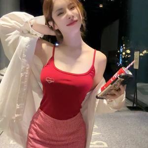 Modelli più venduti di top estivo da donna in tessuto Bdbh Ice Silk con ricami, stile americano, versatile, con strass a forma di cuore, sexy e slim fit. - Product Image 4