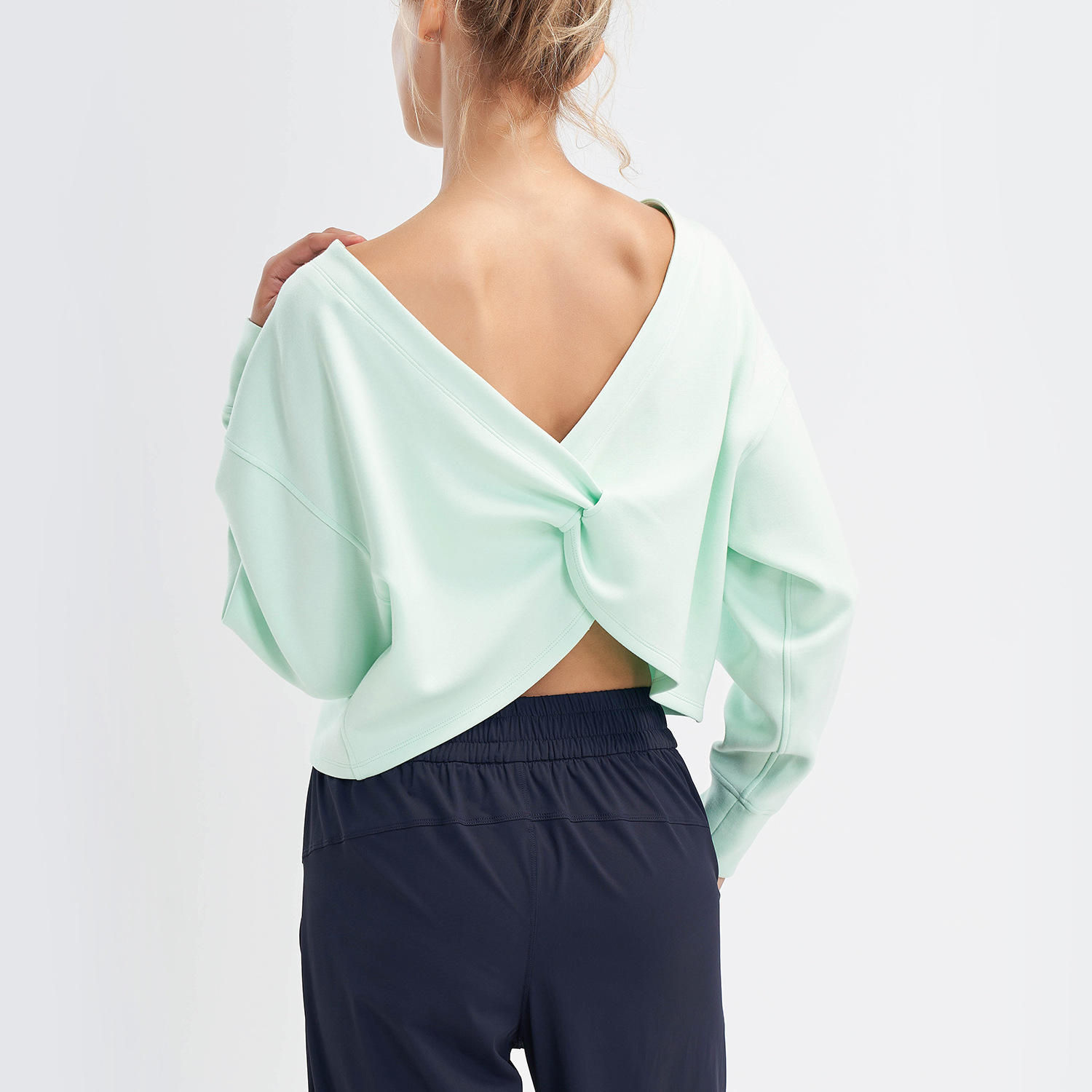 สีเขียวอ่อน