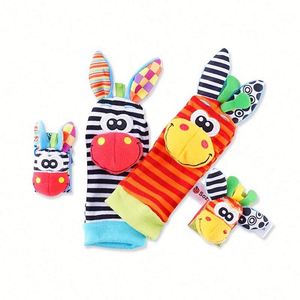 Offre Spéciale : Hochets Éducatifs pour Bébés et Nouveaux-nés, Jouets en Peluche Animaux à Suspendre au Poignet, Chaussettes pour Tout-petits - Product Image 5